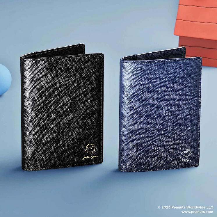 PEANUTS Customized Leather Passport Holder｜Saffiano Blue｜Crudo Leather Craft