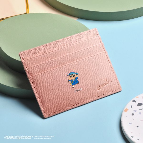 Crudoクレヨンしんちゃんコラボ：ピンク色UV印刷レザー社員証ホルダー